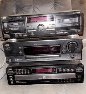 Jvc Rx-5080 5.1 A/v Receiver 100w Dolby Digital Am/fm Tuner Optical Black