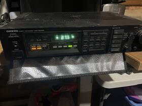 Onkyo-tx-80 Onkyo Quartz Synthesized Stereo Tuner Amplifier With Phono Fm Am Powers On