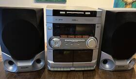 Fwc10 Philips Mini Hi-fi Stereo System. Cassette Player. 3disc Changer 2 Speakers