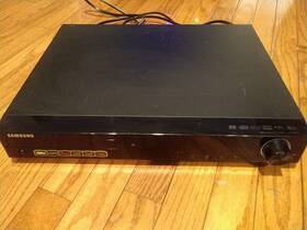 Ht-z312 Samsung Dvd Home Theater System 5.1 1000w Head Unit Player Only