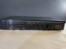 Av-100 Teac Model Audio Video Controller Good Condition