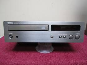 Cdx-9 Yamaha Cd Player Silver Aluminum Face 18bit Dac Tested - Great Condition