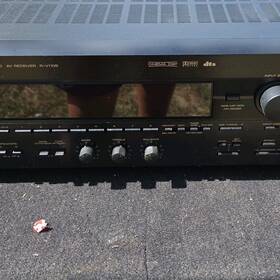Rx-v1055 Yamaha 5-channel A/v Receiver Dolby Digital Dts Am/fm Tuner Black