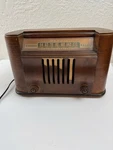 Charming Vintage Working 1940S Bendix Model 0526 Radio. Fixed Price $125.00.
