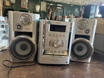 Sony CMT-HP7 Micro Hi-fi Stereo System Matching Speakers 5 Disc Changers Works!. Fixed Price $100.00.