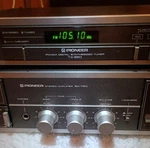 Pioneer Amplifier & Digital Am/fm Tuner SA-750 Stereo TX-950 Fully Tested. Fixed Price $250.00.